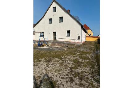 Anwesen in 93182 Duggendorf (Hochdorf)