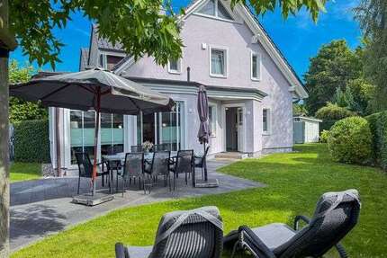 Haus zum Kaufen in Zingst 1.178.000,00 € 193.29 m²