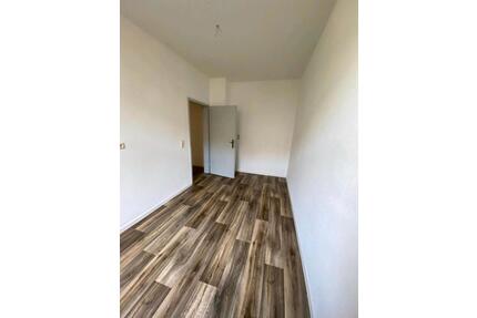 3-Zimmer-Wohnung ca. 58qm - 600,00&nbsp;EUR Kaltmiete, ca.&nbsp; 58,00&nbsp;m&sup2; in Oelsnitz (Vogtland) (PLZ: 08606)