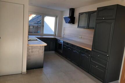 Schöne und helle 4 Zimmer OG Wohnung - Dentlein am Forst