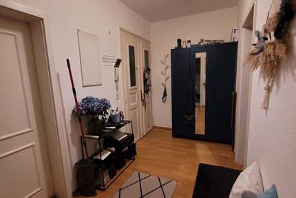Helle 2-Zimmer-Wohnung mit Balkon ins Grüne - ruhige Lage in Leipzig-Leutzsch