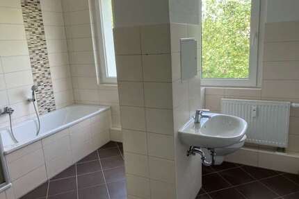 Wohnung zum Mieten in Gera 350,00 € 58.91 m²