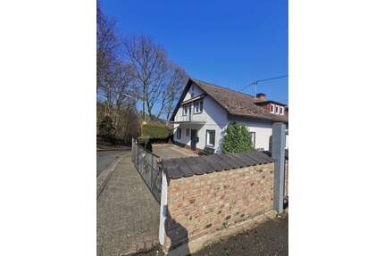 Haus zum Kaufen in Siegen 239.000,00 € 103 m²