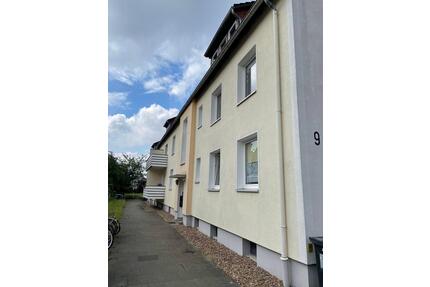 Helle 3-Zi. Wohnung mit Balkon und EBK - Stolzenau