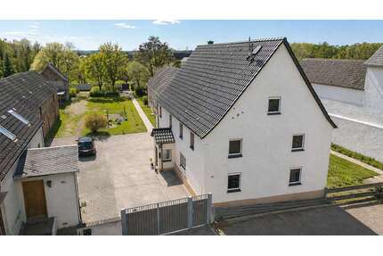 Haus zum Kaufen in Annaburg 135.000,00 € 210 m²