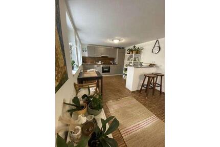 **Teilmöblierte 2-Zimmer Wohnung mit Terrasse in Pforzheim**