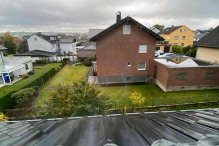 Dachgeschosswohnung - 620,00&nbsp;EUR Kaltmiete, ca.&nbsp; 80,00&nbsp;m&sup2; in Büren (PLZ: 33142)