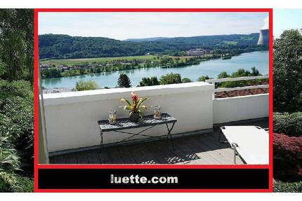 Diese ansprechende Wohnung im Maisonette-Stil besticht durch ihre private Atmosphäre dank eigenem Hauseingang sowie e... - Waldshut