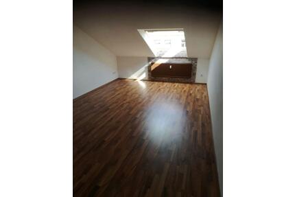 2 Raum Wohnung (Perfekt für Singles, Paare oder 2er WG) - Leipzig Südost