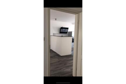 Nachmieter - Dachgeschosswohnung mit Top-Moderner Einbauküche - Krefeld