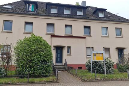 Renovierte 2-Zimmer-Wohnung im Erdgeschoss zu vermieten! - Duisburg Hamborn