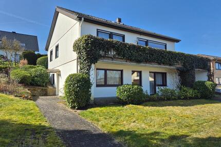 EFH-Haus in LissingenGerolstein mit schönem Ausblick + Einlieger