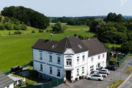 Haus zum Kaufen in Iserlohn 449.000,00 € 398 m²