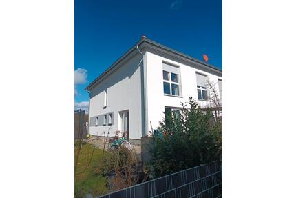 Moderne DHH im alten Dorfkern von 38446 Wolfsburg-Almke