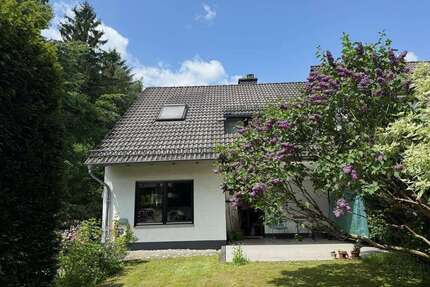 Haus zum Kaufen in Oberreifenberg im Taunus 580.000,00 € 146 m²