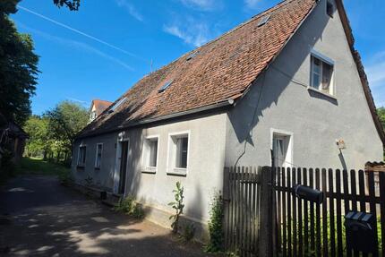 Schnäppchenhaus zum sanieren mit großen Grundstück - Obernzenn