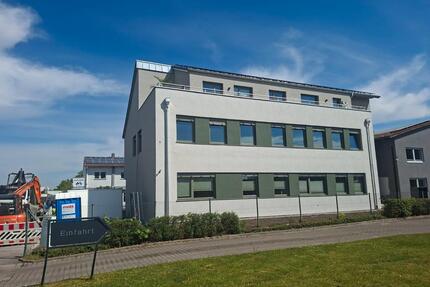 Praxis Büroräume - 2.300,00&nbsp;EUR Kaltmiete, ca.&nbsp; 186,00&nbsp;m&sup2; in Kissing (PLZ: 86438)