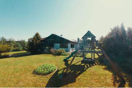 RESERVIERT! Individuelles Wohnhaus mit Gartenparadies und separatem Appartement - Eschbronn Locherhof