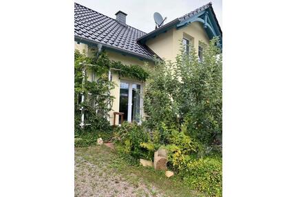 Neuwertiges kfw-55 EFH auf Eckgrundst. in zent., naturhafter Lage - Lügde