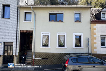 Wohlfühlhaus in zentraler, dennoch ruhiger Wohnlage - Idar-Oberstein