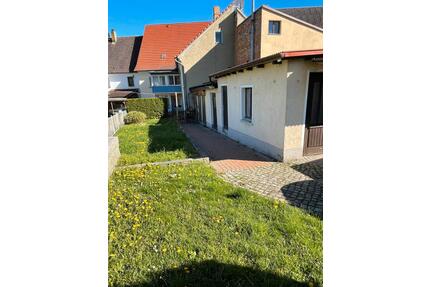 Reihenmittelhaus mit ELW für Handwerker - Bernstadt auf dem Eigen