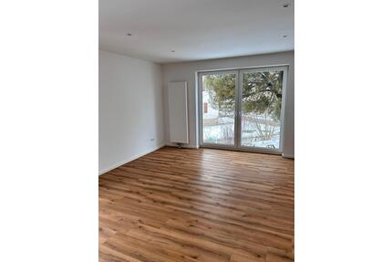 Topwohnung, neu renoviert, 4ZKB, Garten - Lauterbach (Hessen)