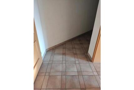 2 Zimmer Wohnung zu vermieten - 700,00&nbsp;EUR Kaltmiete, ca.&nbsp; 78,00&nbsp;m&sup2; in Aitrang (PLZ: 87648)