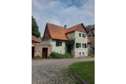 BauernhofDreiseithof zu verkaufen - Seegebiet Mansfelder Land
