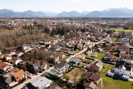 Erstbezug: Neubau-Einfamilienhaus in ruhiger, zentraler Lage mit Bergblick und Carport - Kolbermoor