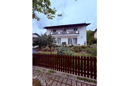 OHNE MAKLER - Großzügiges, modernisiertes Einfamilienhaus Altdorf