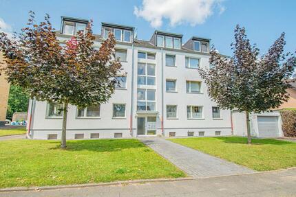 Aldenhoven-Siersdorf: Gemütliche 3-Zimmer Dachgeschosswohnung zu vermieten !