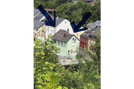 Kleines Einfamilienhaus mit Nebengebäude im Top Zustand zu verkaufen! - Waxweiler