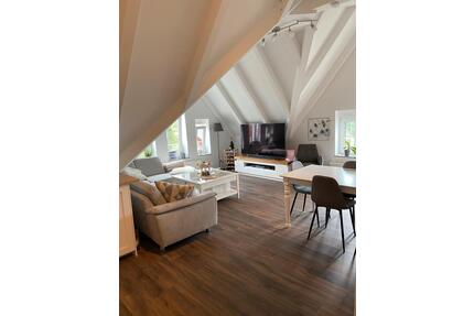 Stilvolle Dachgeschosswohnung mit Loft-Charakter in Urbach