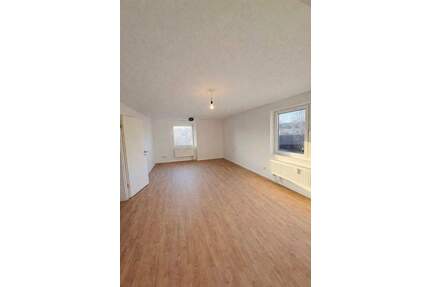 Vollständig modernisierte 2-Zimmer-Wohnung mit Stellplatz in Aglasterhausen