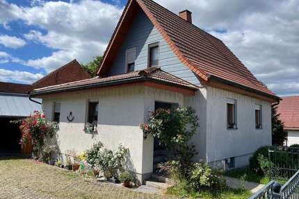 Haus zum Kaufen in Plaue 183.000,00 € 160 m²
