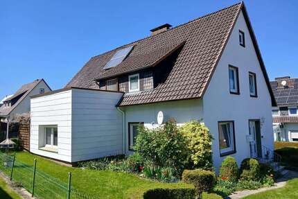Haus zum Kaufen in Nieheim 249.000,00 € 240 m²