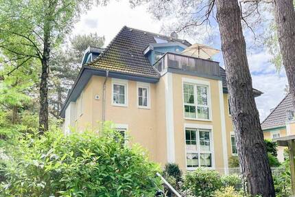 Traumhafte DG-Maisonette-Wohnung mit 2 Balkone - Glienicke/Nordbahn