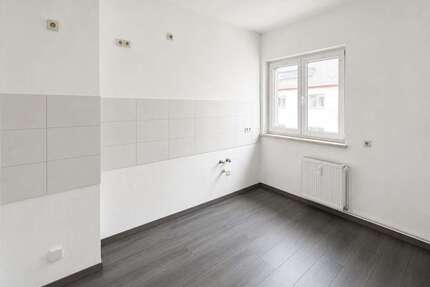 Wohnung zum Mieten in Bitterfeld-Wolfen, OT Bitterfeld 491,40 € 70.2 m²