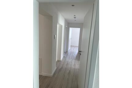 4 Zimmer Wohnung Schwandorf - 950,00&nbsp;EUR Kaltmiete, ca.&nbsp; 92,00&nbsp;m&sup2; in Schwandorf (PLZ: 92421)