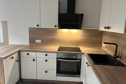 Charmante 3 Zimmer Wohnung - 1.310,00&nbsp;EUR Kaltmiete, ca.&nbsp; 100,00&nbsp;m&sup2; in Nürtingen (PLZ: 72622)