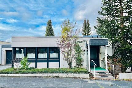 Gepflegter Bungalow mit 2 Wohnbereichen in Bonn-Medinghoven