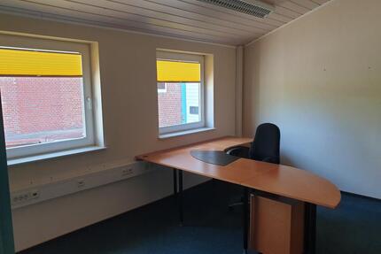 Mehrere Büroräume zu vermieten - 350,00&nbsp;EUR Kaltmiete, ca.&nbsp; 17,00&nbsp;m&sup2; in Leck (PLZ: 25917)