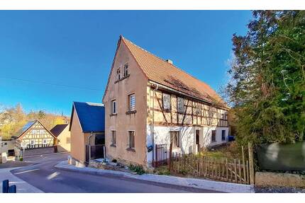 AUKTION: denkmalgeschützter Fachwerk-Altbau in ruhiger Lage - Zeitz Kayna