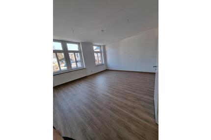 Neu sanierte helle Wohnung - 375,00&nbsp;EUR Kaltmiete, ca.&nbsp; 68,00&nbsp;m&sup2; in Falkenstein/Vogtland (PLZ: 08223)