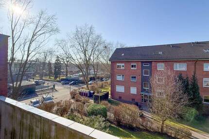 RESERVIERT: Zentral und ruhig: 2-Zimmer-Wohnung mit Balkon in Alt-Osdorf - Hamburg