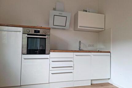 Großzügige 2-Zimmer-Wohnung mit Terrasse - Bremen Neustadt