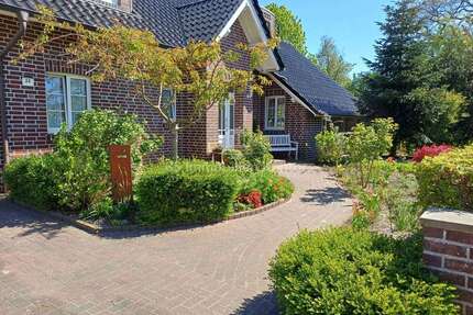 Haus zum Kaufen in Rhede Neurhede 450.000,00 € 220.7 m² - Rhede / Neurhede