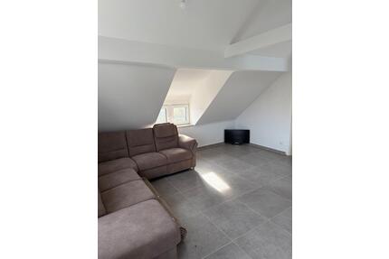 Modernes Wohnen unterm Dach kernsaniert & sofort bezugsfrei - Bochum Bochum-Südwest