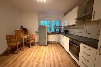 Weitläufe Drei-Zimmer-Wohnung inklusive Tageslichtbad und Einbauküche - Geislingen an der Steige