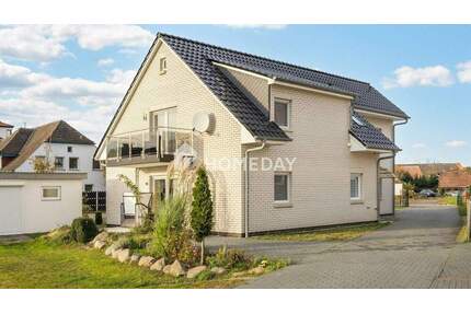 Möblierte 2-Zimmer-DG-Wohnung im Mehrfamilienhaus mit 4 WE - Paketkauf aller Wohnungen möglich - Peenemünde